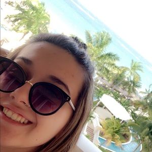 Meet your Posher, Breanna